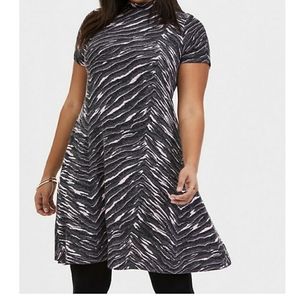 Torrid 2 Short Sleeve Sweater Dress Tiger Pink